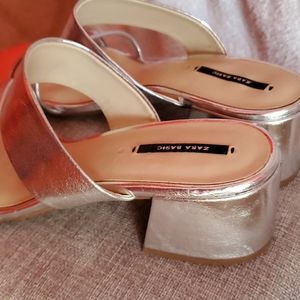 😱  Price DROP ⬇️ ZARA  Womens Shoes size 9